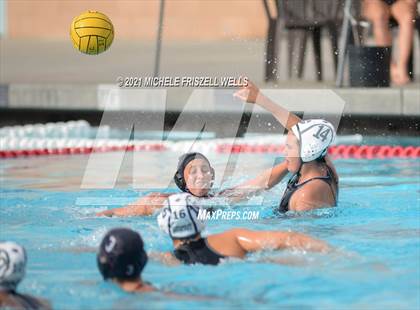 Thumbnail 3 in Carlsbad vs. Coronado (CIF SDS Open Division Semifinal) photogallery.