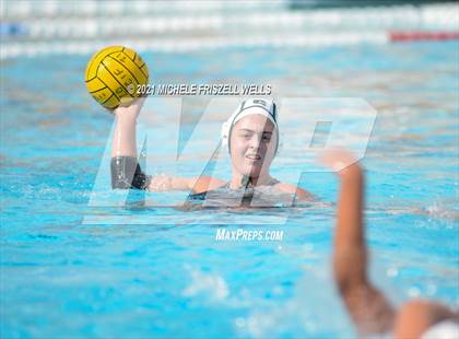 Thumbnail 3 in Carlsbad vs. Coronado (CIF SDS Open Division Semifinal) photogallery.