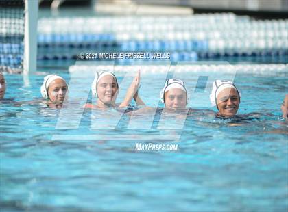 Thumbnail 1 in Carlsbad vs. Coronado (CIF SDS Open Division Semifinal) photogallery.