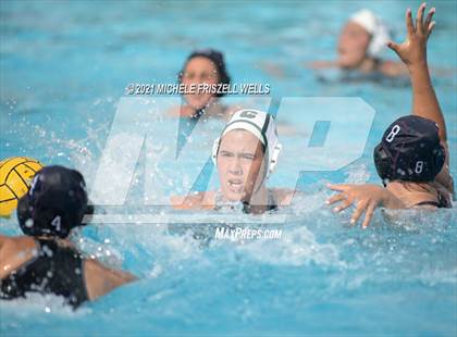 Thumbnail 1 in Carlsbad vs. Coronado (CIF SDS Open Division Semifinal) photogallery.