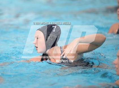 Thumbnail 3 in Carlsbad vs. Coronado (CIF SDS Open Division Semifinal) photogallery.