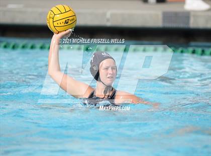 Thumbnail 1 in Carlsbad vs. Coronado (CIF SDS Open Division Semifinal) photogallery.