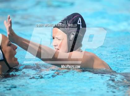 Thumbnail 1 in Carlsbad vs. Coronado (CIF SDS Open Division Semifinal) photogallery.