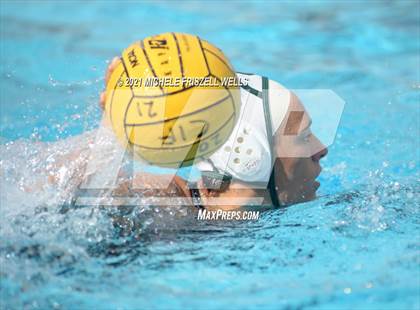 Thumbnail 1 in Carlsbad vs. Coronado (CIF SDS Open Division Semifinal) photogallery.
