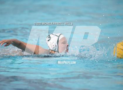Thumbnail 3 in Carlsbad vs. Coronado (CIF SDS Open Division Semifinal) photogallery.