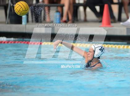 Thumbnail 1 in Carlsbad vs. Coronado (CIF SDS Open Division Semifinal) photogallery.
