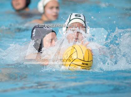 Thumbnail 3 in Carlsbad vs. Coronado (CIF SDS Open Division Semifinal) photogallery.