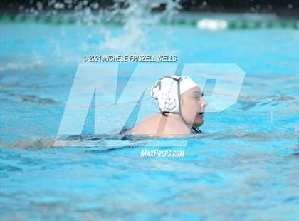 Thumbnail 2 in Carlsbad vs. Coronado (CIF SDS Open Division Semifinal) photogallery.