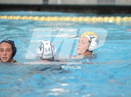 Thumbnail 1 in Carlsbad vs. Coronado (CIF SDS Open Division Semifinal) photogallery.