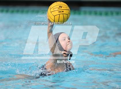 Thumbnail 1 in Carlsbad vs. Coronado (CIF SDS Open Division Semifinal) photogallery.