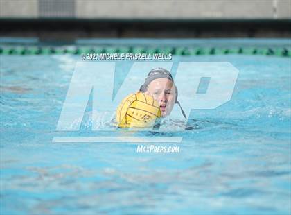 Thumbnail 1 in Carlsbad vs. Coronado (CIF SDS Open Division Semifinal) photogallery.