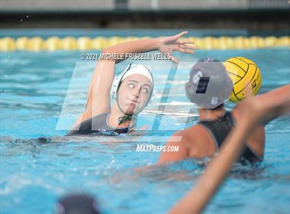 Thumbnail 1 in Carlsbad vs. Coronado (CIF SDS Open Division Semifinal) photogallery.