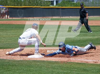 Thumbnail 3 in Casteel vs. Higley (AIA 6A RD1 B Playoff) photogallery.