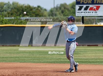 Thumbnail 3 in Casteel vs. Higley (AIA 6A RD1 B Playoff) photogallery.