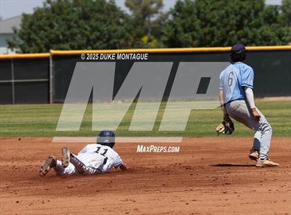Thumbnail 3 in Casteel vs. Higley (AIA 6A RD1 B Playoff) photogallery.