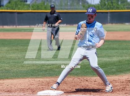 Thumbnail 3 in Casteel vs. Higley (AIA 6A RD1 B Playoff) photogallery.