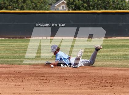 Thumbnail 2 in Casteel vs. Higley (AIA 6A RD1 B Playoff) photogallery.
