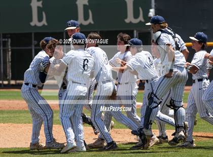 Thumbnail 3 in Casteel vs. Higley (AIA 6A RD1 B Playoff) photogallery.