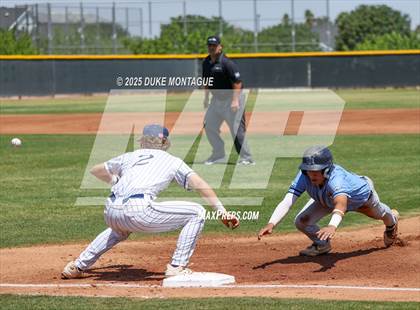 Thumbnail 3 in Casteel vs. Higley (AIA 6A RD1 B Playoff) photogallery.