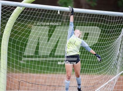 Thumbnail 3 in Kent Denver vs. Jefferson Academy (CHSAA Class 3A Semifinal) photogallery.