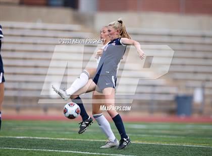 Thumbnail 1 in Kent Denver vs. Jefferson Academy (CHSAA Class 3A Semifinal) photogallery.