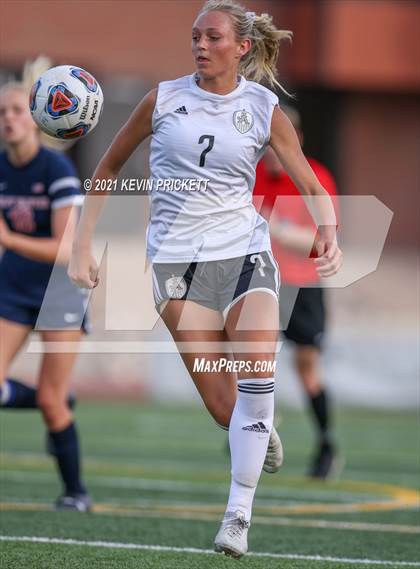 Thumbnail 2 in Kent Denver vs. Jefferson Academy (CHSAA Class 3A Semifinal) photogallery.