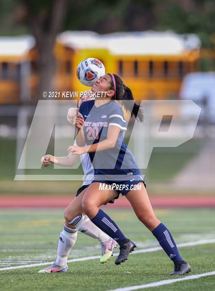 Thumbnail 3 in Kent Denver vs. Jefferson Academy (CHSAA Class 3A Semifinal) photogallery.