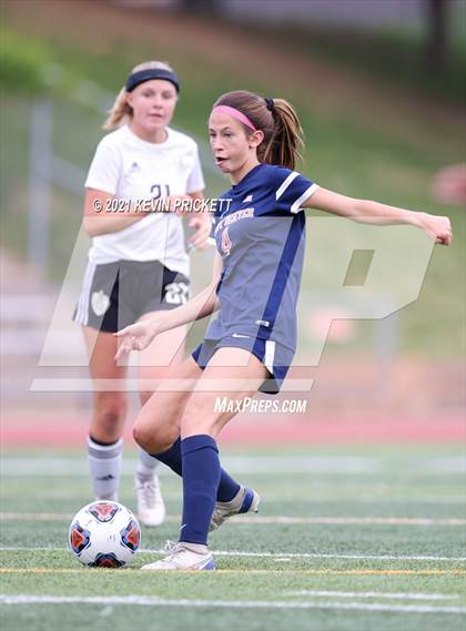 Thumbnail 1 in Kent Denver vs. Jefferson Academy (CHSAA Class 3A Semifinal) photogallery.