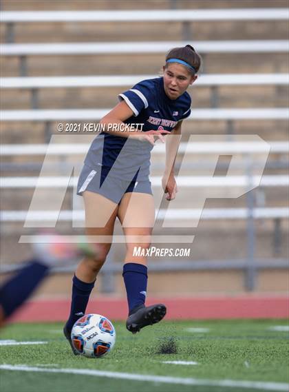 Thumbnail 3 in Kent Denver vs. Jefferson Academy (CHSAA Class 3A Semifinal) photogallery.