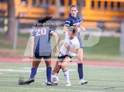 Thumbnail 1 in Kent Denver vs. Jefferson Academy (CHSAA Class 3A Semifinal) photogallery.