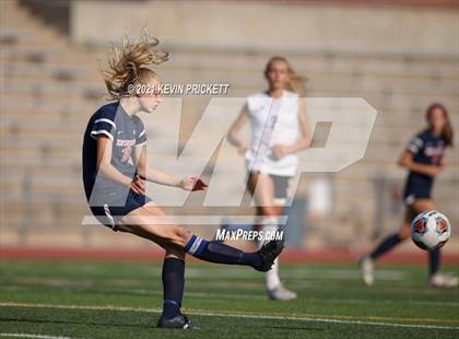 Thumbnail 3 in Kent Denver vs. Jefferson Academy (CHSAA Class 3A Semifinal) photogallery.