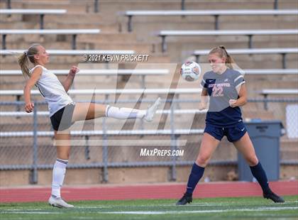 Thumbnail 2 in Kent Denver vs. Jefferson Academy (CHSAA Class 3A Semifinal) photogallery.