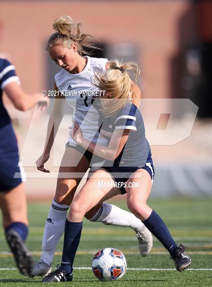 Thumbnail 1 in Kent Denver vs. Jefferson Academy (CHSAA Class 3A Semifinal) photogallery.