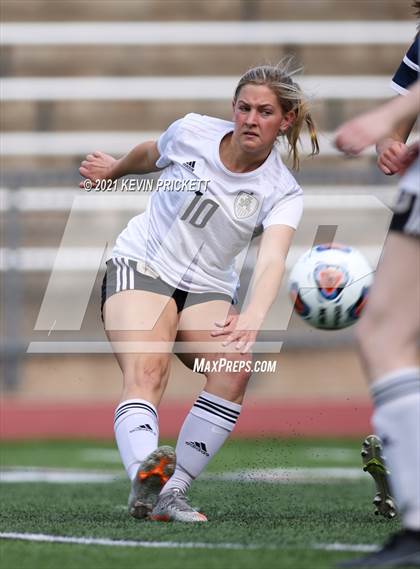 Thumbnail 1 in Kent Denver vs. Jefferson Academy (CHSAA Class 3A Semifinal) photogallery.