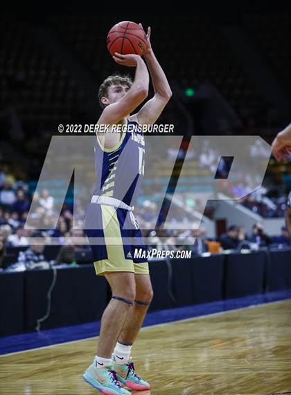 Thumbnail 3 in Pueblo South vs Frederick (CHSAA 4A Final 4) photogallery.