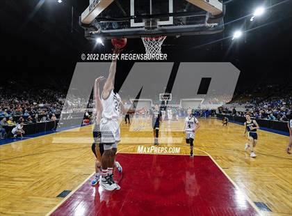 Thumbnail 3 in Pueblo South vs Frederick (CHSAA 4A Final 4) photogallery.