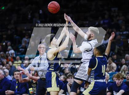 Thumbnail 3 in Pueblo South vs Frederick (CHSAA 4A Final 4) photogallery.