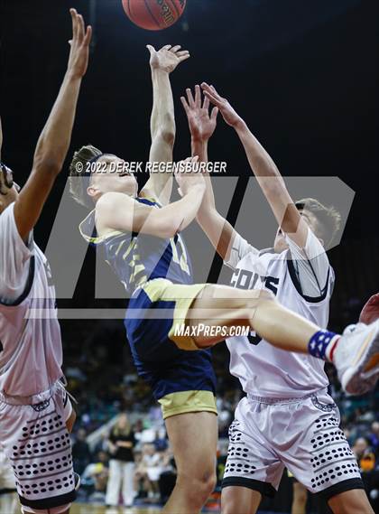 Thumbnail 1 in Pueblo South vs Frederick (CHSAA 4A Final 4) photogallery.