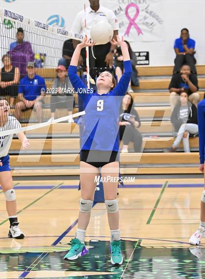 Thumbnail 2 in Xavier College Prep vs. Chandler photogallery.