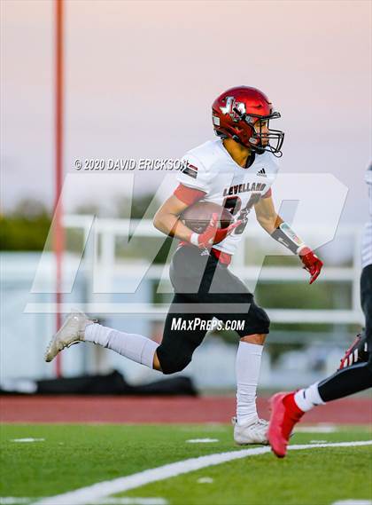Thumbnail 3 in Levelland @ Perryton photogallery.