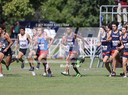 Thumbnail 2 in UIL Cross Country 5A Finals (5K) photogallery.