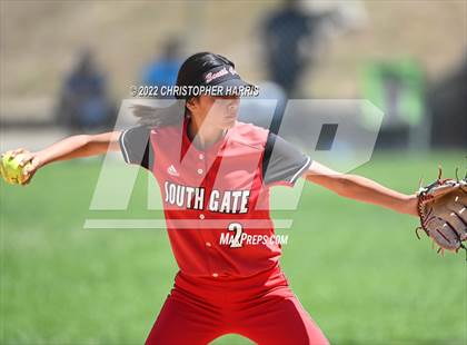 Thumbnail 3 in South Gate vs Village Christian (Spring Fling Tournament) photogallery.