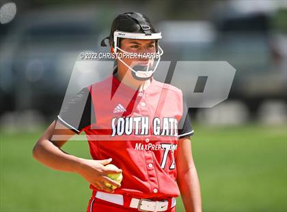 Thumbnail 2 in South Gate vs Village Christian (Spring Fling Tournament) photogallery.