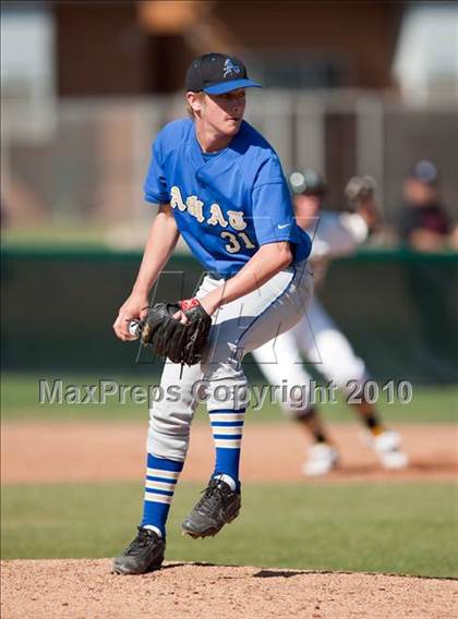 Thumbnail 2 in Bishop Amat vs. Edison (Diamond Sports National Classic) photogallery.