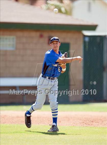 Thumbnail 3 in Bishop Amat vs. Edison (Diamond Sports National Classic) photogallery.
