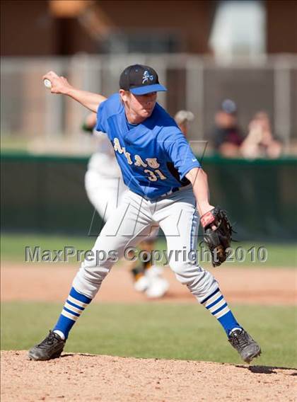 Thumbnail 3 in Bishop Amat vs. Edison (Diamond Sports National Classic) photogallery.