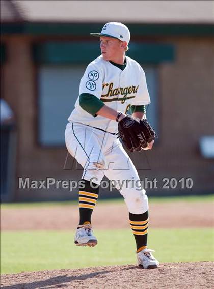 Thumbnail 2 in Bishop Amat vs. Edison (Diamond Sports National Classic) photogallery.