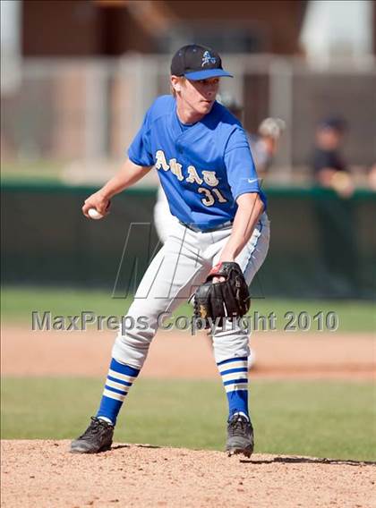 Thumbnail 3 in Bishop Amat vs. Edison (Diamond Sports National Classic) photogallery.