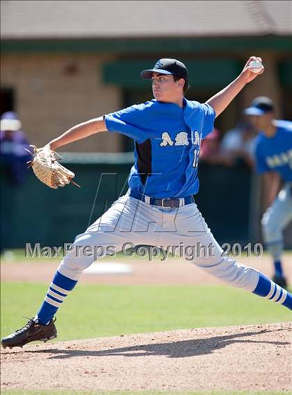 Thumbnail 2 in Bishop Amat vs. Edison (Diamond Sports National Classic) photogallery.
