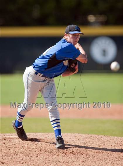 Thumbnail 3 in Bishop Amat vs. Edison (Diamond Sports National Classic) photogallery.